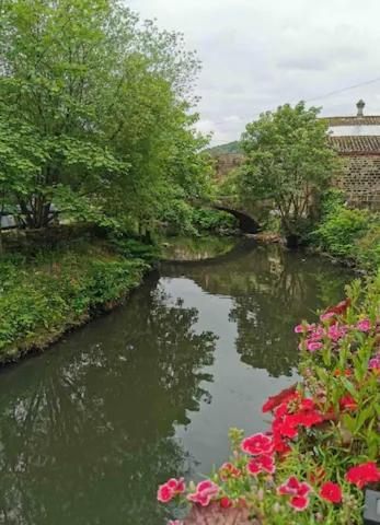 Beautiful Riverside Home, Hebden Bridge, Woodland Views, Sleeps 2 - 9 Экстерьер фото