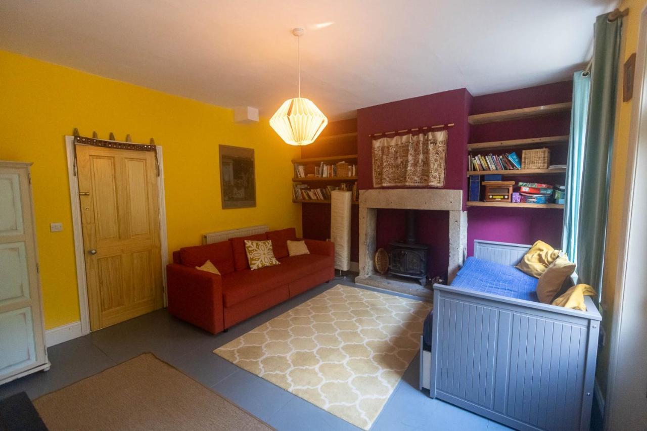 Beautiful Riverside Home, Hebden Bridge, Woodland Views, Sleeps 2 - 9 Экстерьер фото