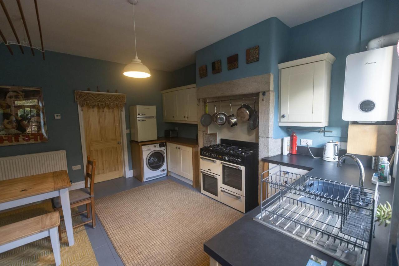 Beautiful Riverside Home, Hebden Bridge, Woodland Views, Sleeps 2 - 9 Экстерьер фото
