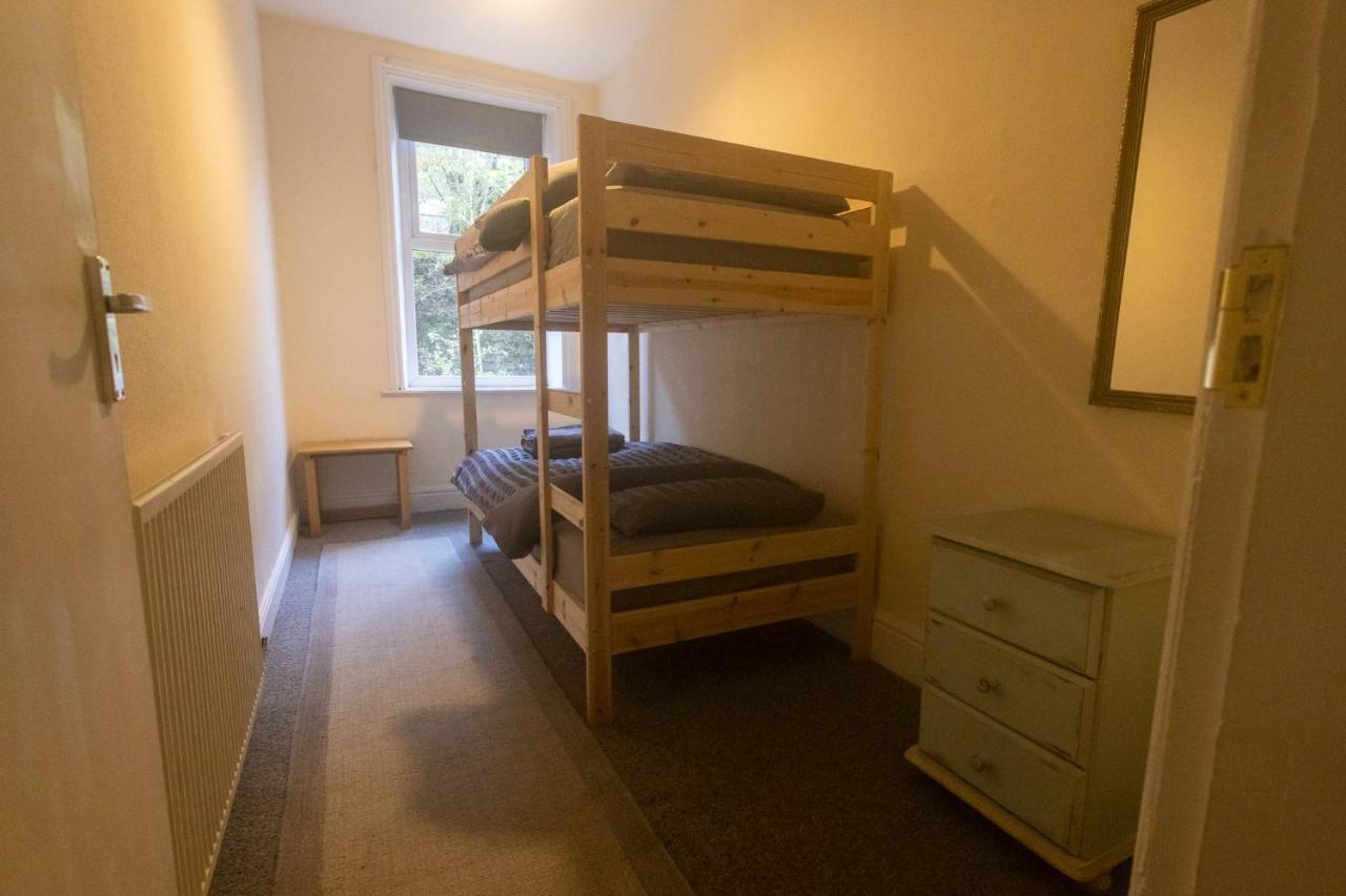 Beautiful Riverside Home, Hebden Bridge, Woodland Views, Sleeps 2 - 9 Экстерьер фото