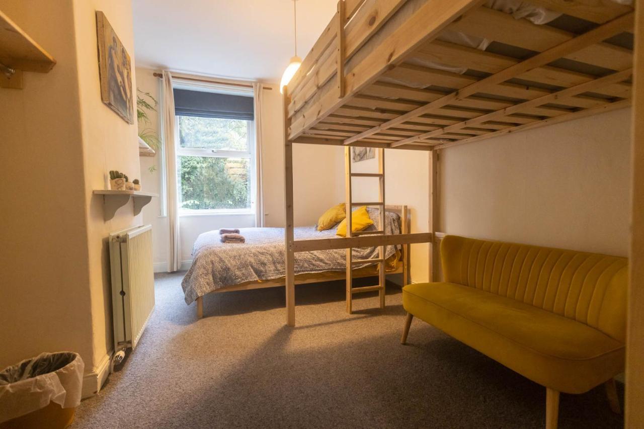 Beautiful Riverside Home, Hebden Bridge, Woodland Views, Sleeps 2 - 9 Экстерьер фото